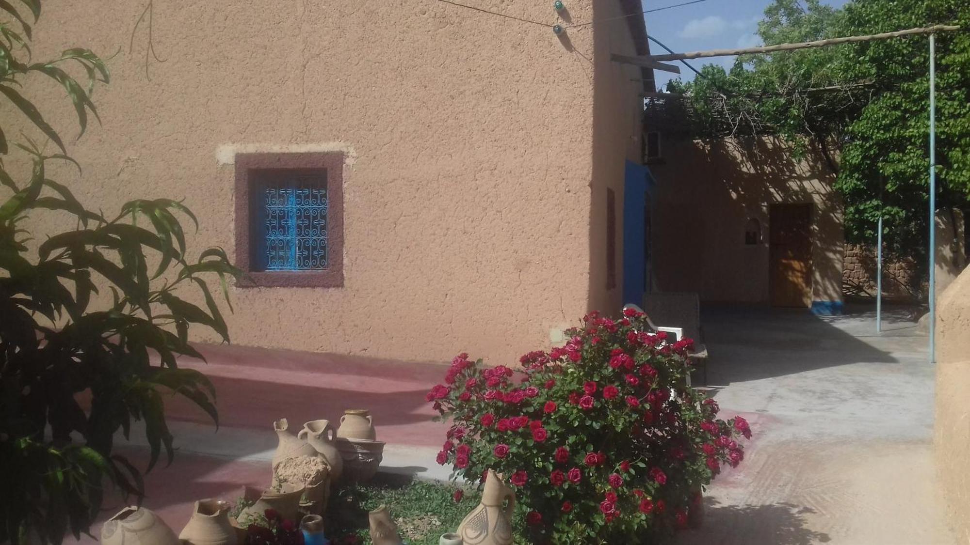 Ecolodge Miss Rose Chez La Famille Boumalne Kültér fotó